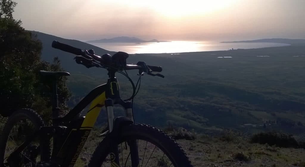 Mountain bike with sea view on Elba Island Maremma