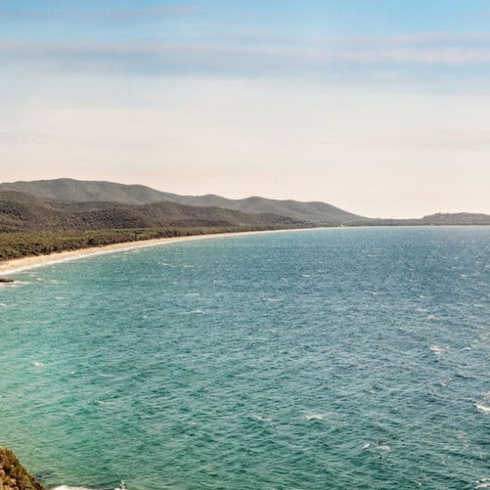 Spiagge di sabbia e roccia a Scarlino