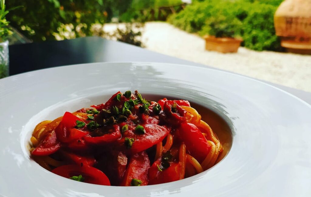 Spaghetti ai tre pomodori